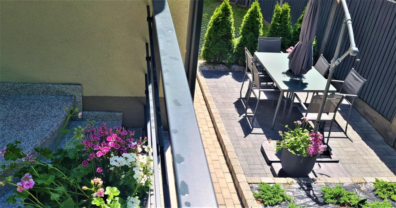 Urban Apartments Cosy No 4, Free Private Parking, Self Check-In Chorzów Dış mekan fotoğraf